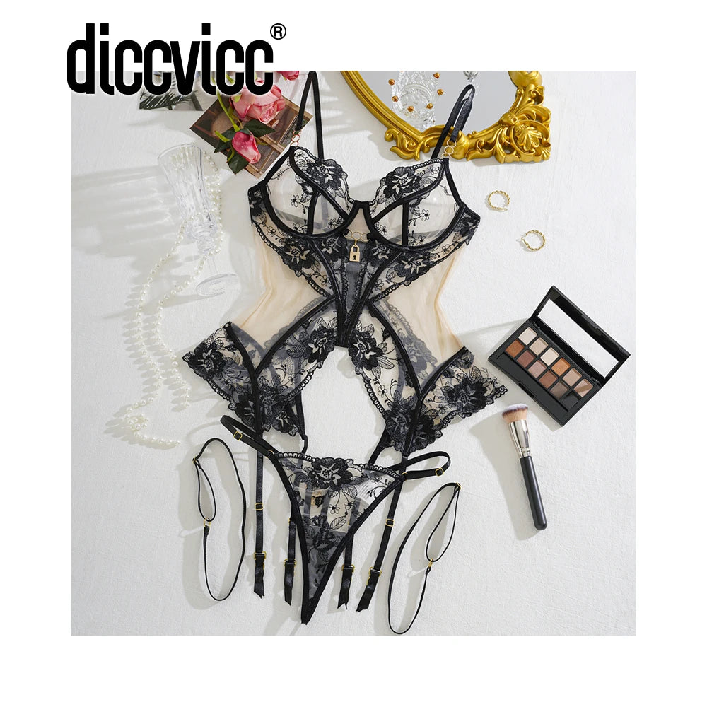 Vintage Lace Bra Set